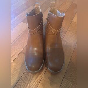 NWT Athlefit Brown Ankle Boots Side Zip Buckle Booties Women’s Size 9